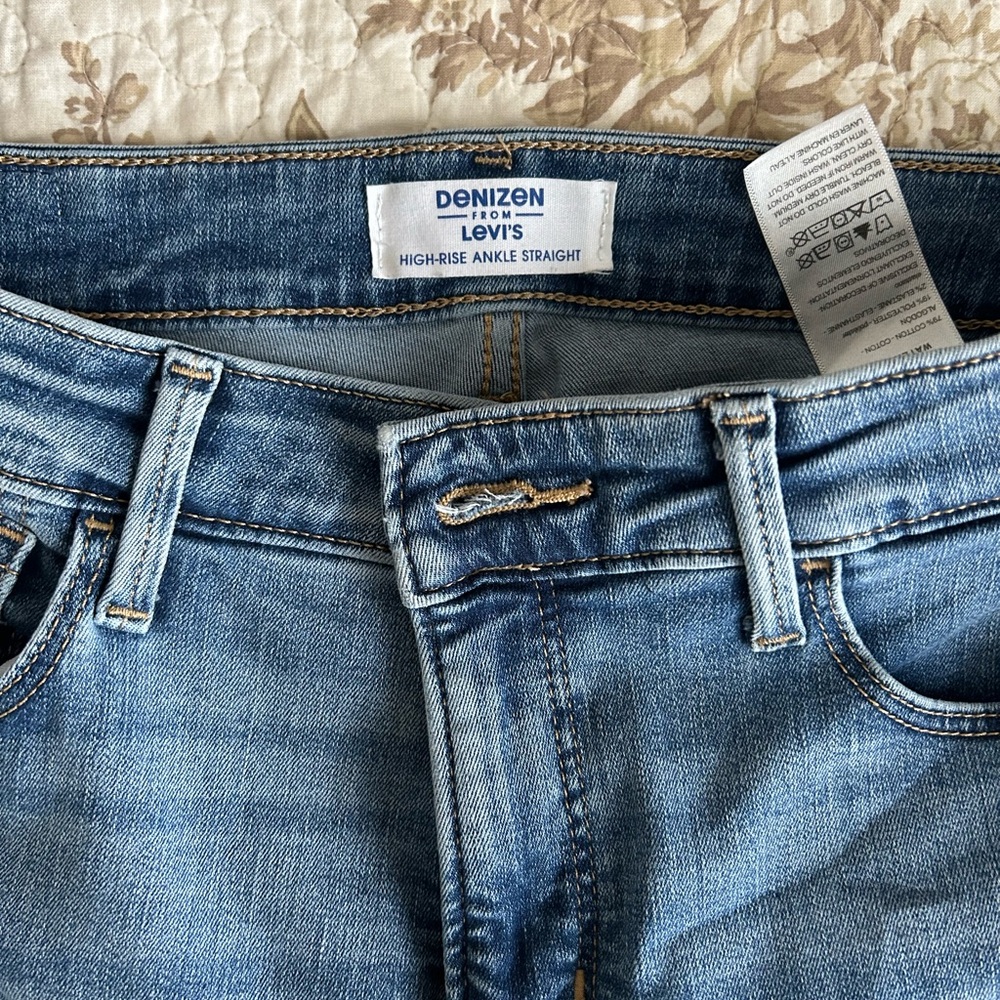 Levi’s Jeans High-waisted size 6.